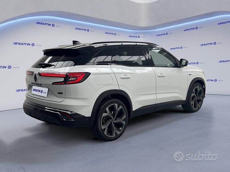 Usata Renault Austral Iconic Esprit Alpine 200 CV (147 kW) 2024 Bianco SUV