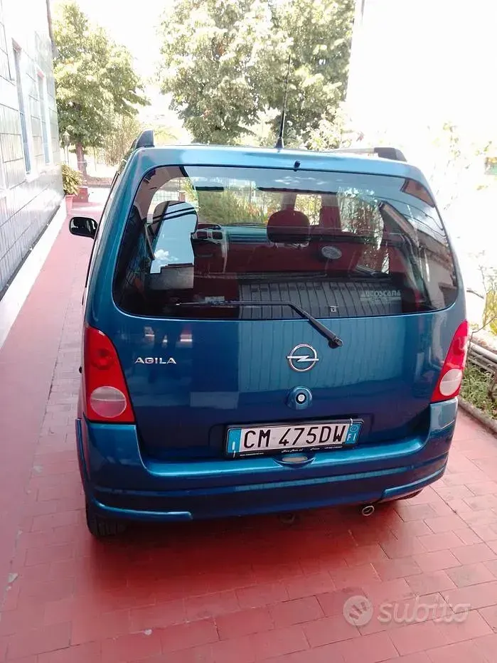 Usata Opel Agila 60 CV (44 kW) 2004 Bluazzurro Monovolume
