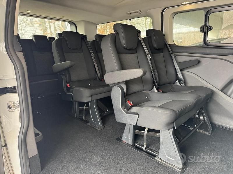 Usata Ford Tourneo 131 CV (96 kW) 2020 Bianco Monovolume