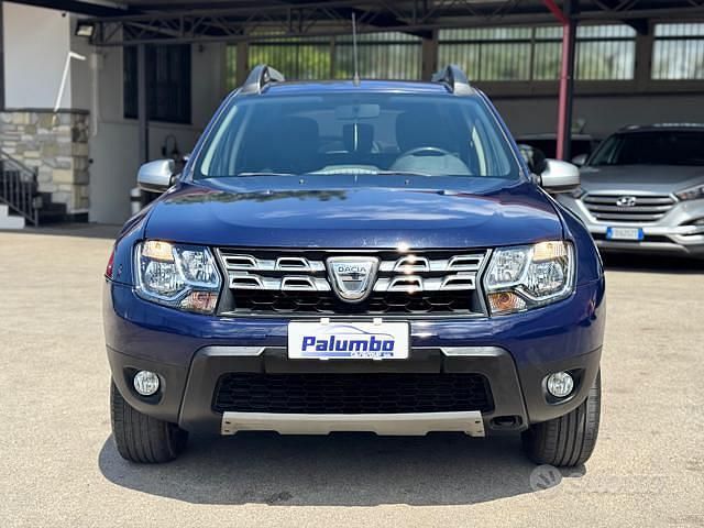 Usata Dacia Duster Lauréate 110 CV (80 kW) 2017 Blu SUV