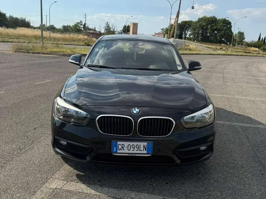 Usata BMW 118 Advantage 150 CV (110 kW) 2015 Nero Utilitaria