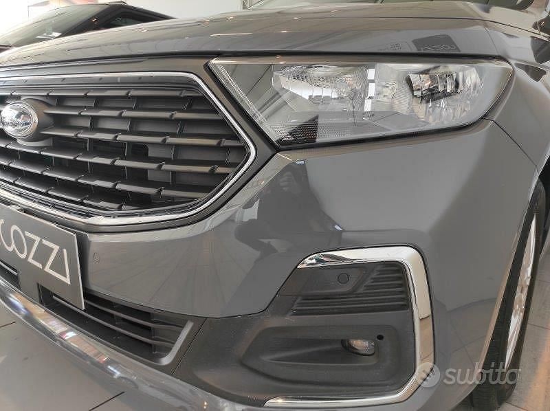 Usata Ford Tourneo Connect Titanium 122 CV (89 kW) 2023 Grigio Monovolume