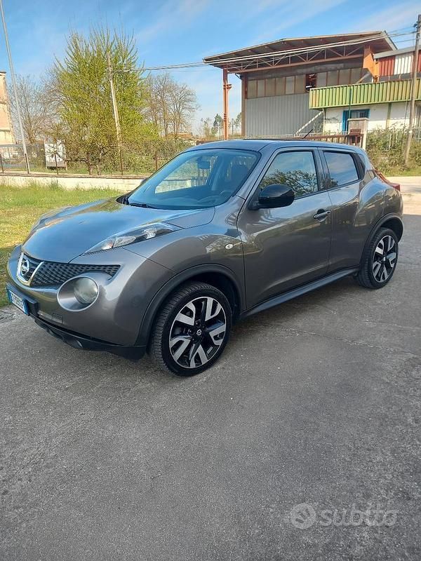 Usata Nissan Juke 110 CV (80 kW) 2013 Grigio SUV