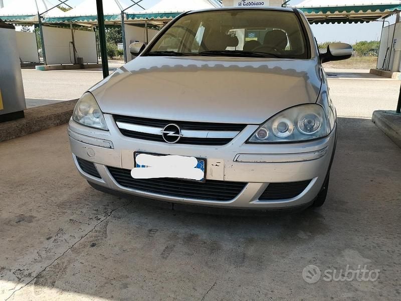 Usata Opel Corsa 60 CV (44 kW) 2005 Grigio Utilitaria
