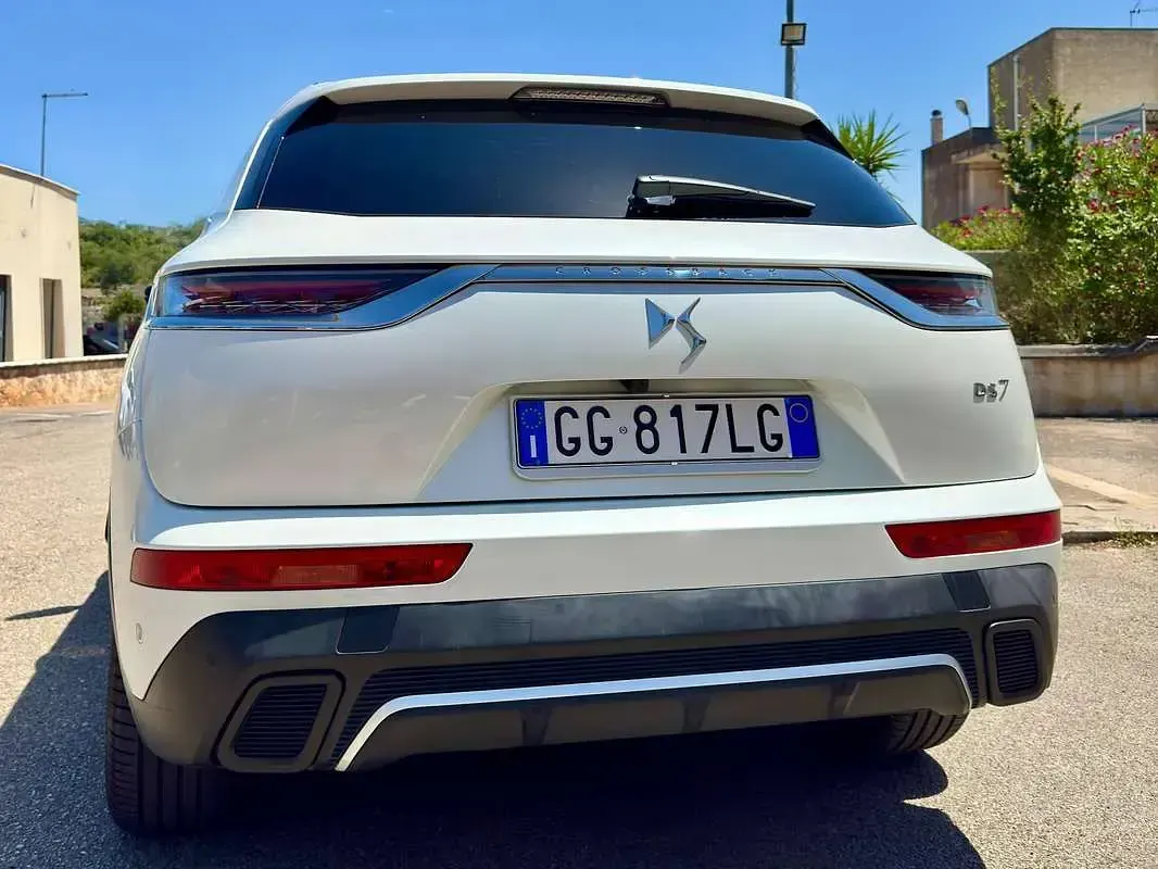 Usata DS Automobiles DS7 Crossback Opera 131 CV (96 kW) 2021 Bianco SUV