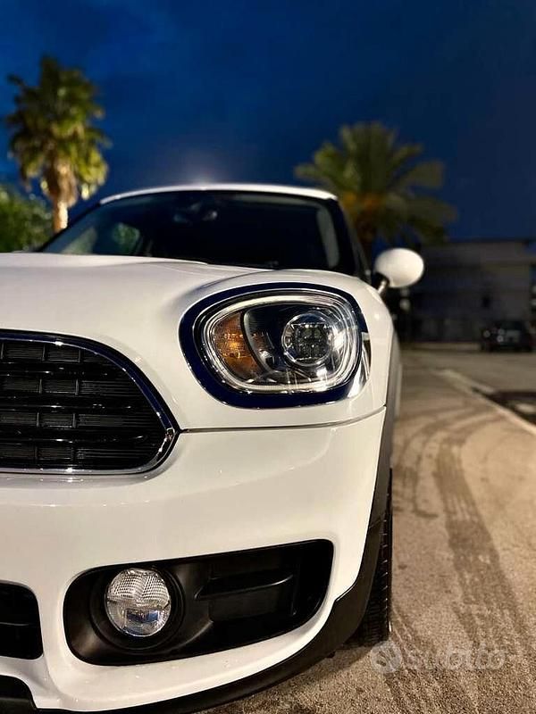 Usata Mini Cooper Countryman Business 115 CV (84 kW) 2018 Bianco SUV