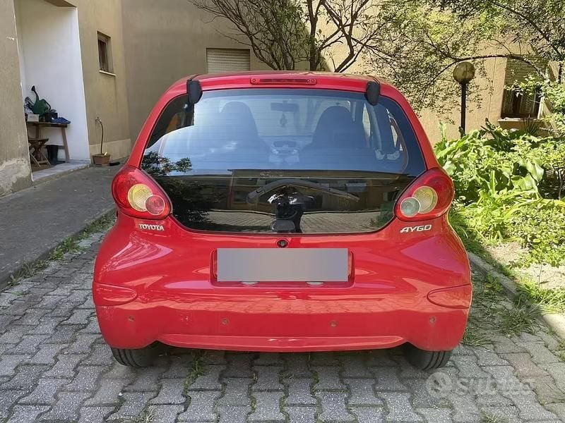 Usata Toyota Aygo 67 CV (49 kW) 2007 Utilitaria