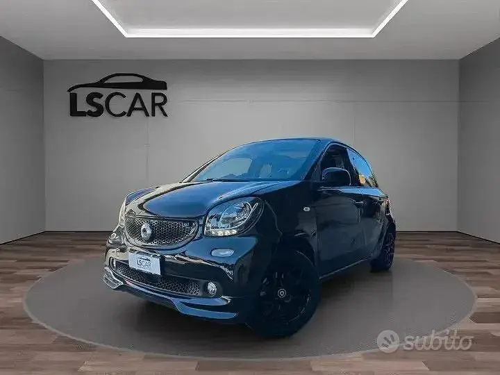 Usata Smart ForFour Passion 90 CV (66 kW) 2019 Nero Utilitaria