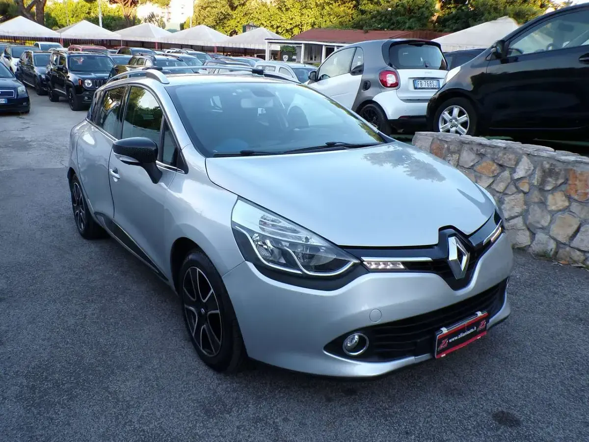 Usata Renault Clio 90 CV (66 kW) 2016 Argento Station wagon