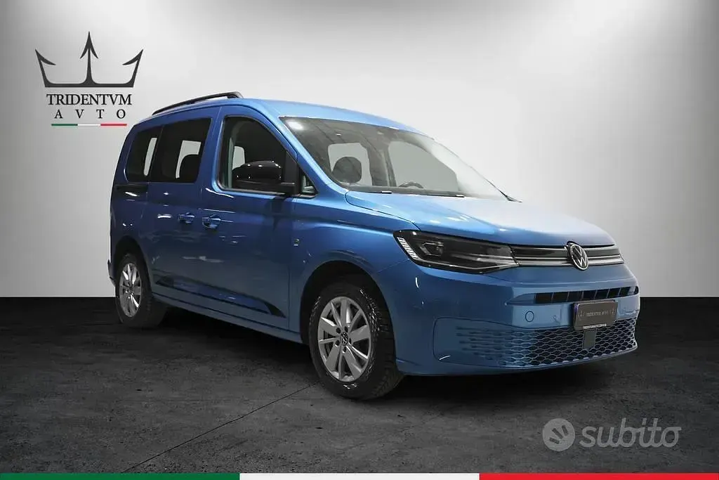 Begagnad VW Caddy Life 114 HK (83 kW) 2024 Blå Minibuss