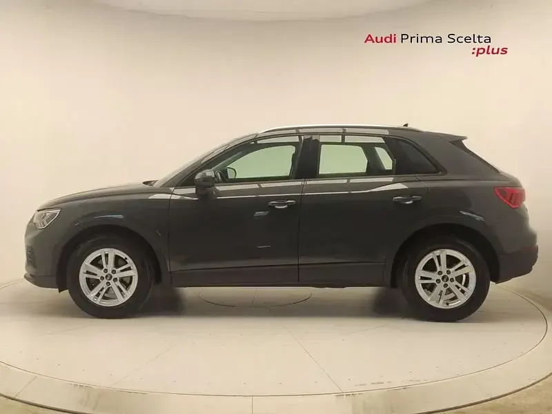 Usata Audi Q3 Business 150 CV (110 kW) 2022 Grigio atomico SUV