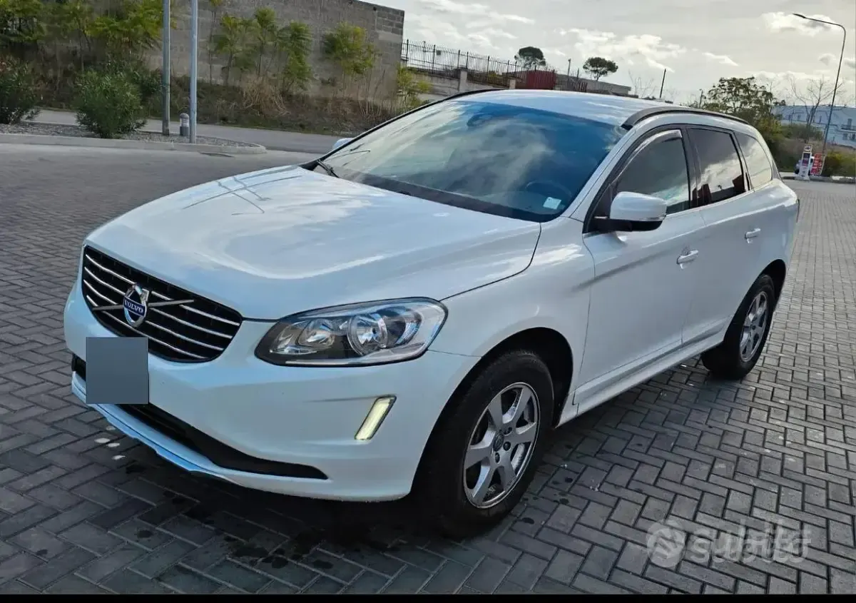 Usata Volvo XC60 163 CV (119 kW) 2015 Bianco SUV