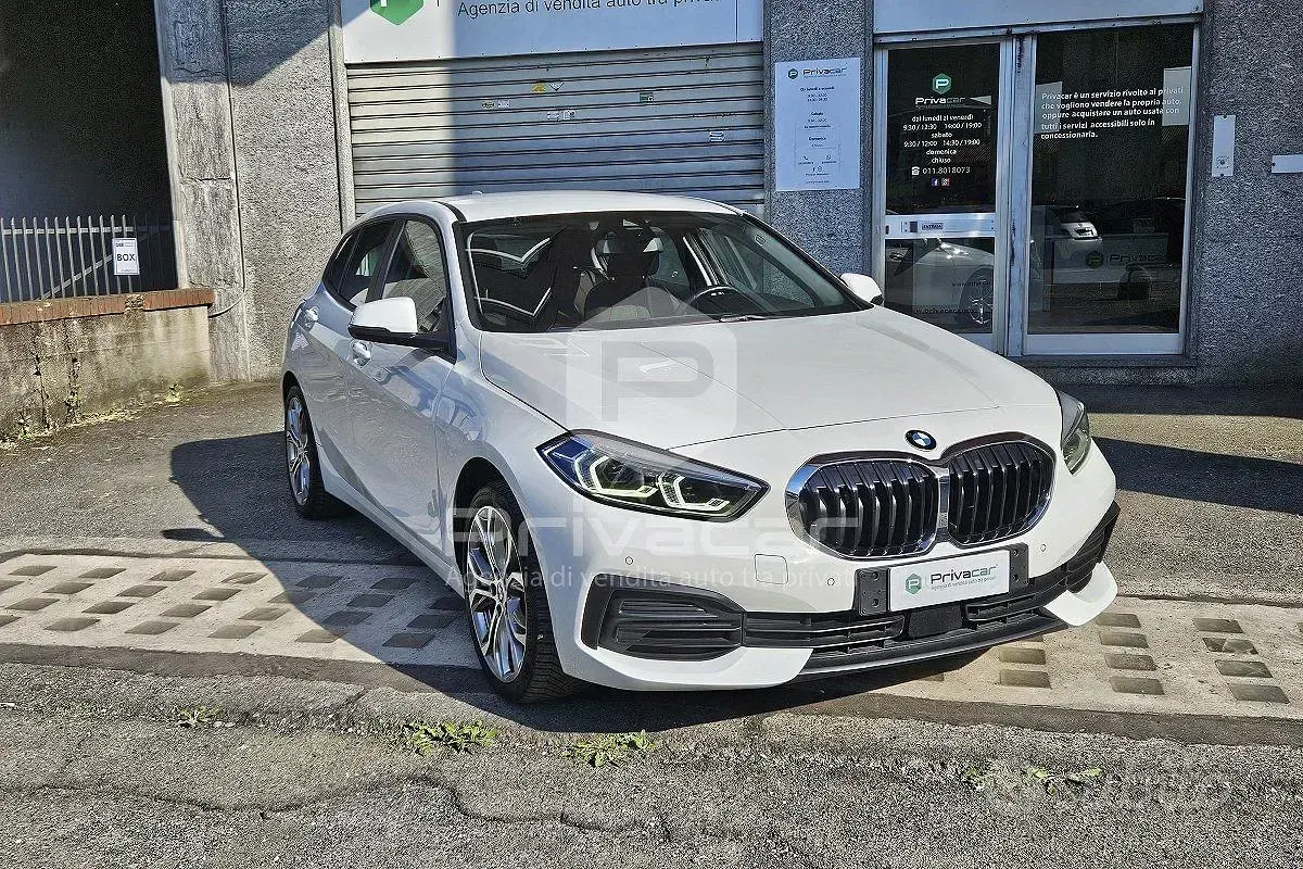 Usata BMW 118 Advantage 140 CV (102 kW) 2020 Bianco Utilitaria