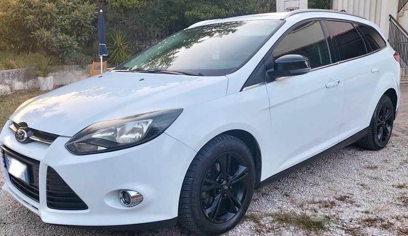 Usata Ford Focus 2011 Bianco Station wagon