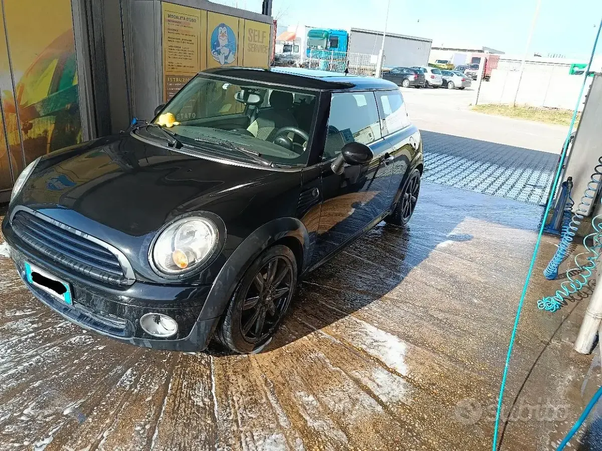 Usata Mini Cooper Coupé 95 CV (69 kW) 2009 Nero Coupé
