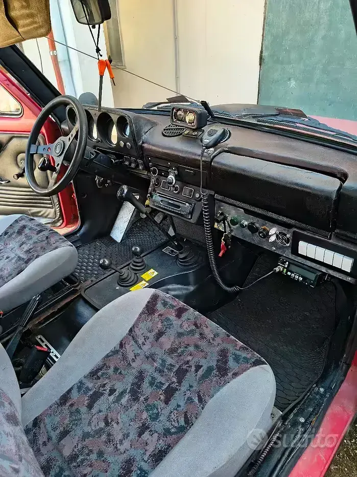 Usata Lada niva 75 CV (55 kW) 1991 Rosso SUV