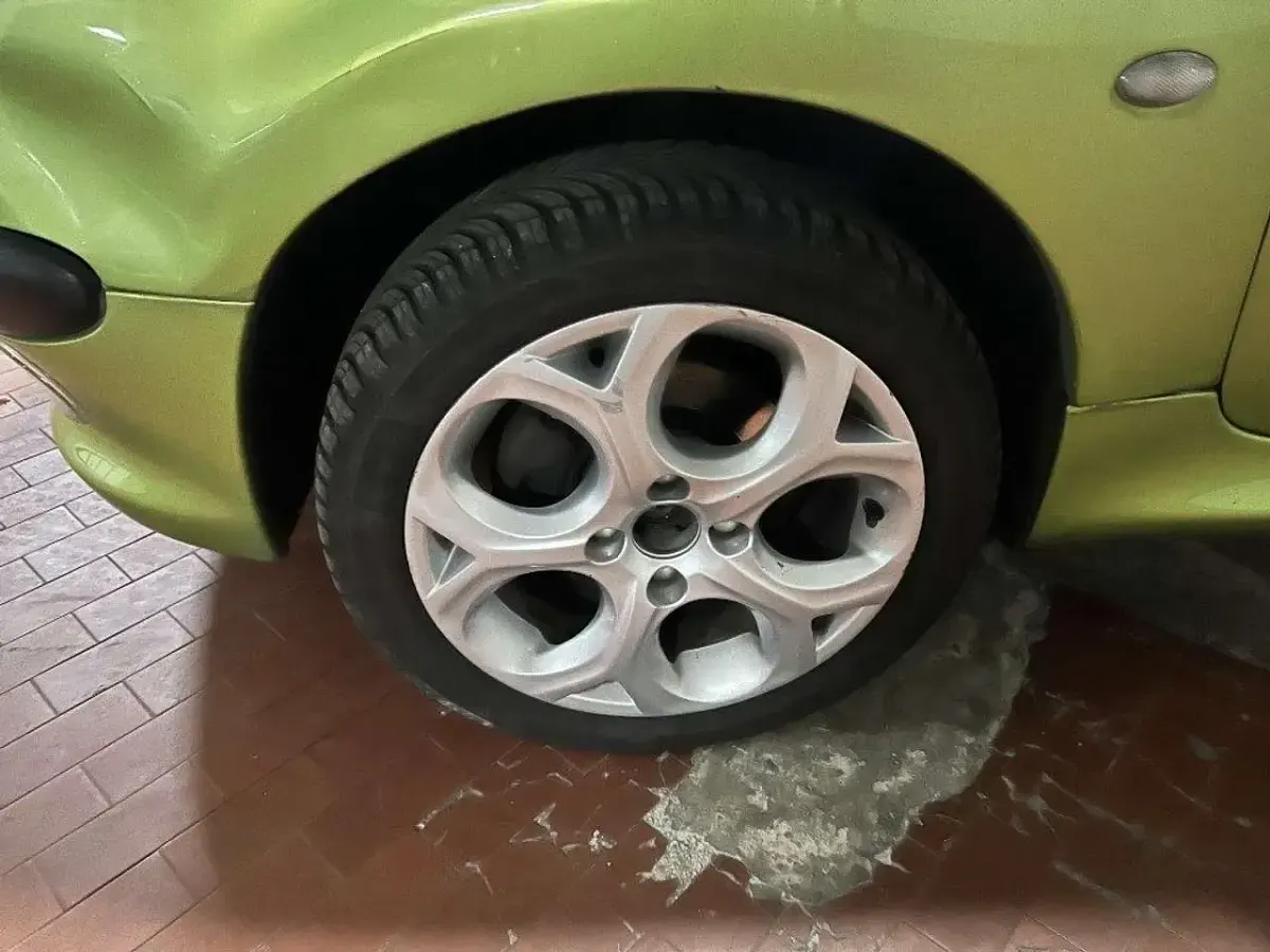 Usata Peugeot 206 CC 109 CV (80 kW) 2004 Verde Cabrio