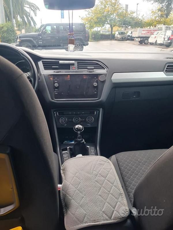 Usata VW Tiguan Business 116 CV (85 kW) 2017 Marrone SUV