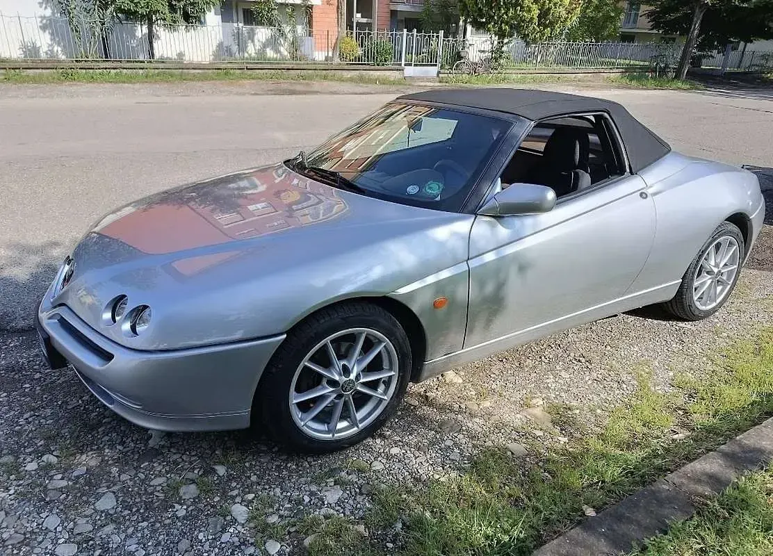 Usata Alfa Romeo GTV 144 CV (105 kW) 1999 Coupé