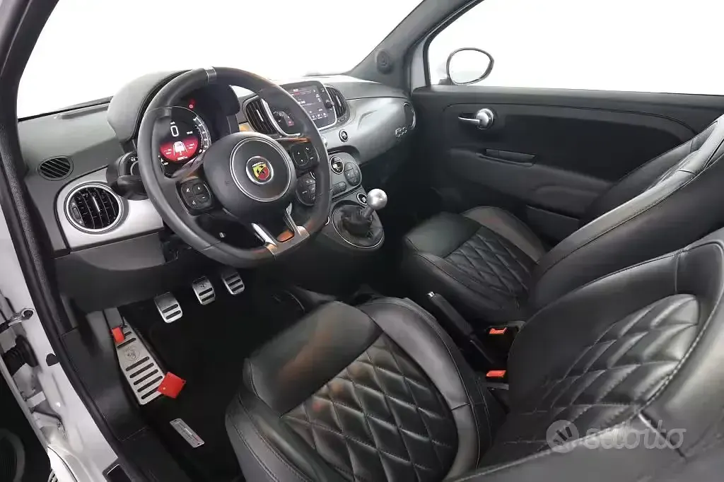 Usata Abarth 595C Turismo 165 CV (121 kW) 2021 Cabrio