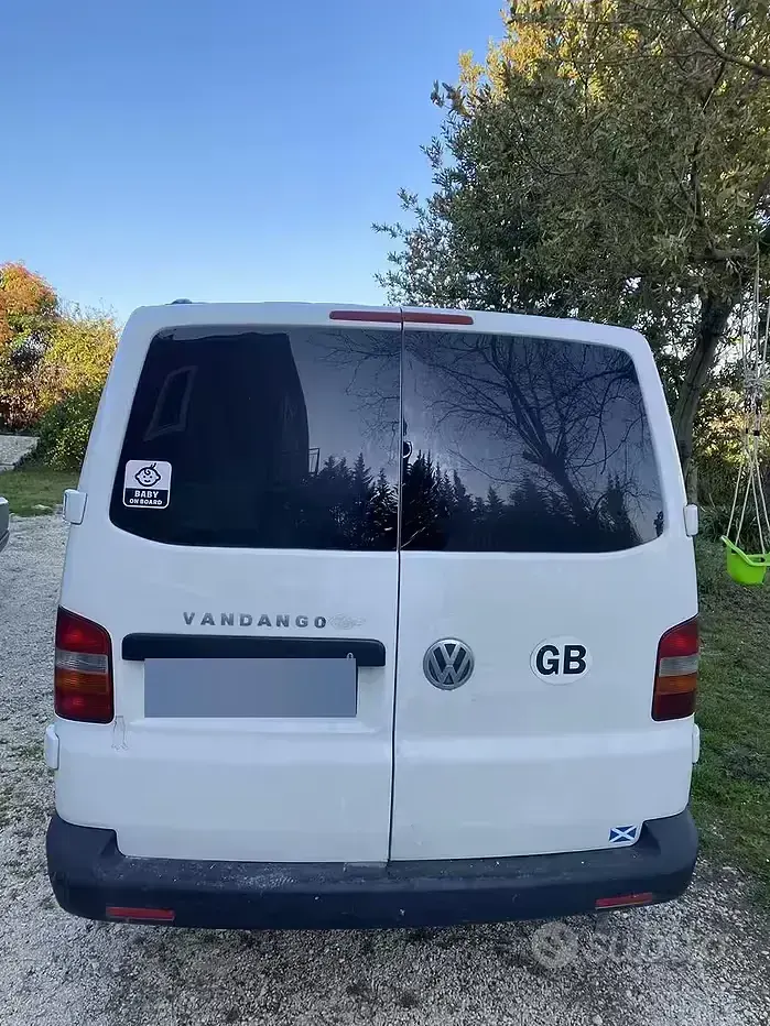 Usata VW T5 85 CV (62 kW) 2004 Bianco Furgone