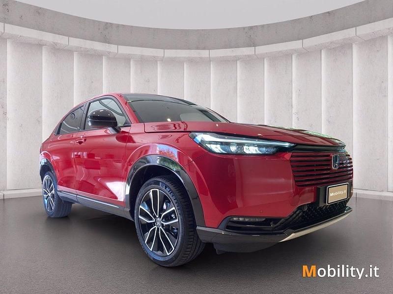 Usata Honda HR-V Advance 107 CV (78 kW) 2025 Premium crystal red metallic SUV