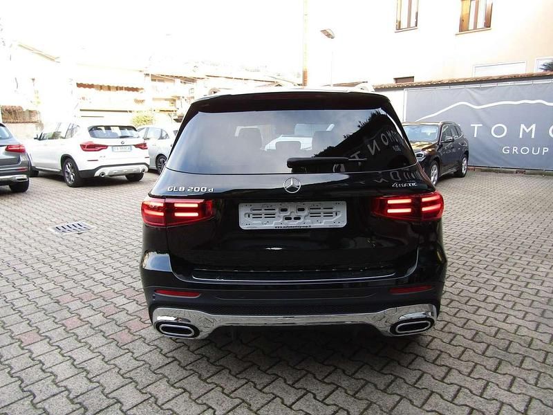 Usata Mercedes GLB200 AMG Line Premium 150 CV (110 kW) 2024 Cosmos black SUV