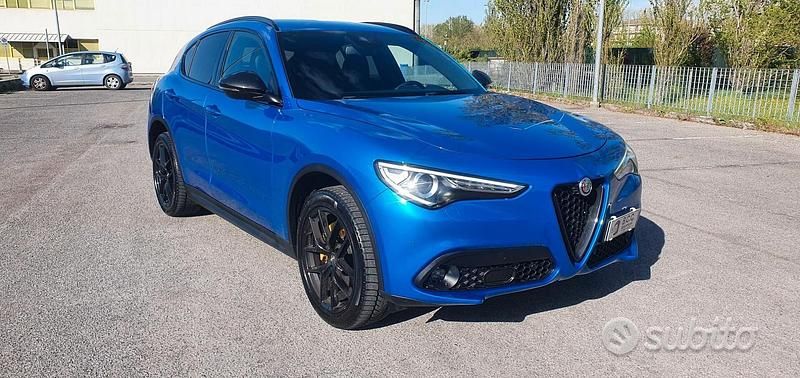 Usata Alfa Romeo Stelvio Tech Edition 190 CV (139 kW) 2019 Blu SUV