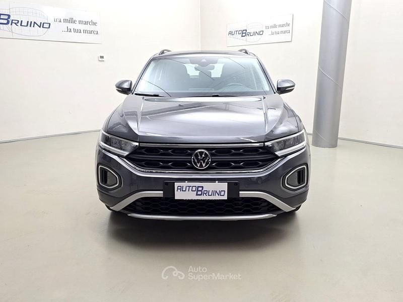 Usata VW T-Roc Life 110 CV (80 kW) 2022 Grigio SUV