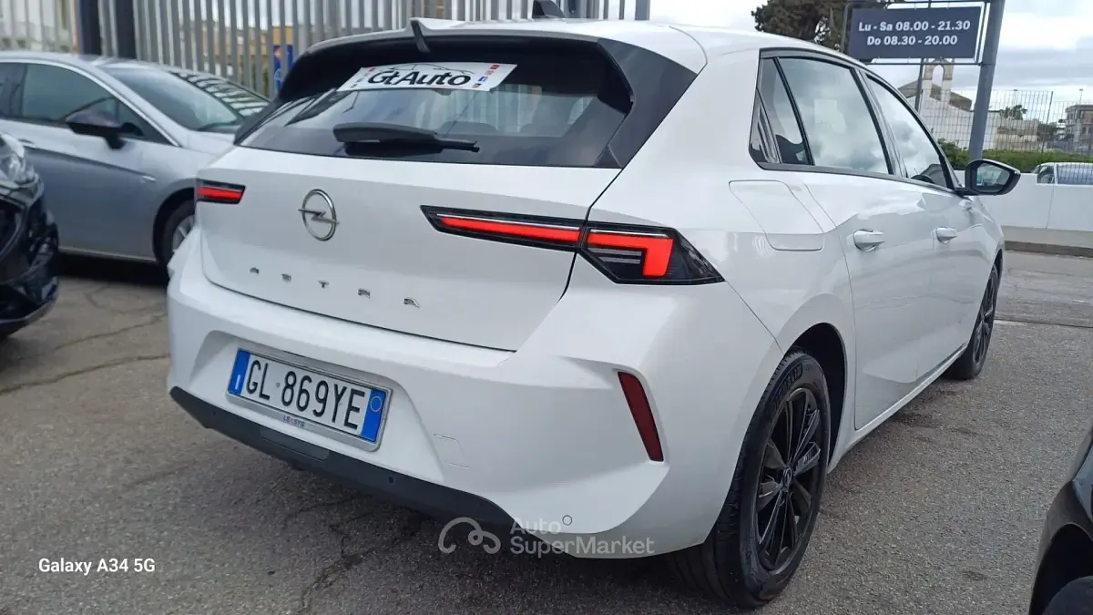 Gebraucht Opel Astra Edition 131 PS (96 kW) 2023 Weiß Kleinwagen