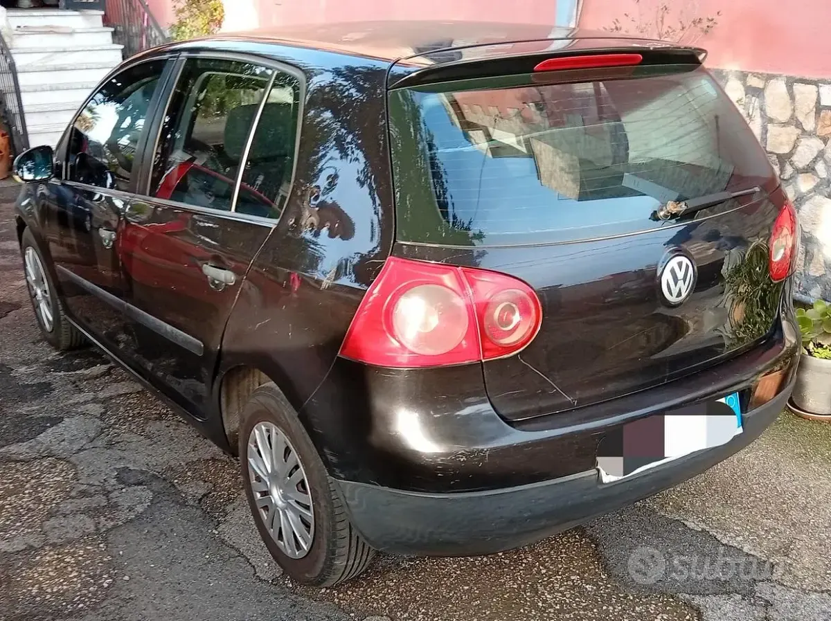 Usata VW Golf IV 105 CV (77 kW) 2004 Nero Berlina