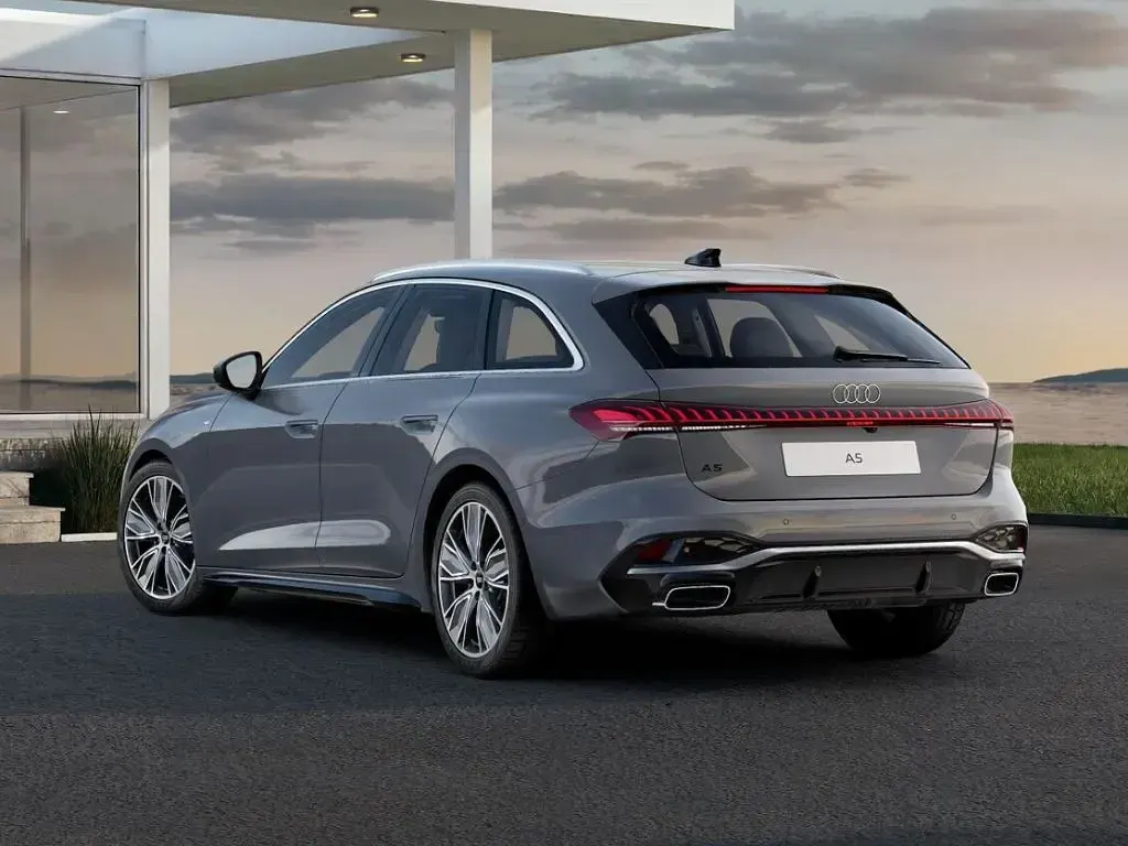 Nuova Audi A5 S-Line 252 CV (185 kW) 2026 Grigio chronos metallizzato Station wagon