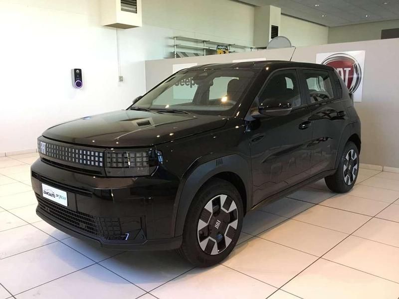Nuova Fiat Grande Panda Icon 110 CV (80 kW) 2026 Nero Utilitaria