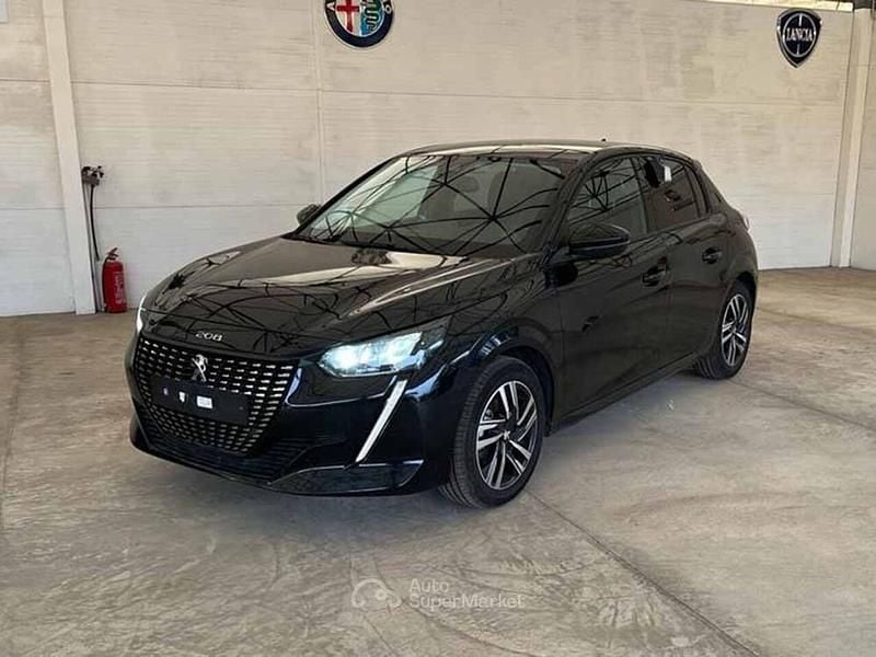 Usata Peugeot 208 Allure 101 CV (74 kW) 2023 Nero Utilitaria