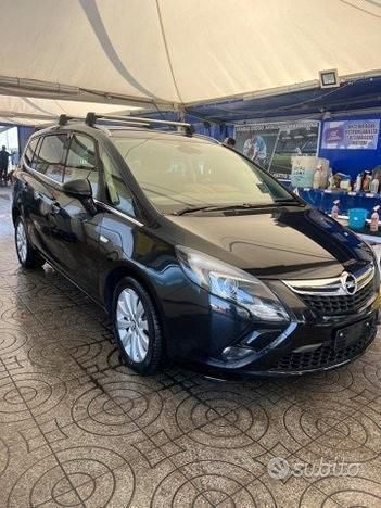 Usato 2014 Opel Zafira Tourer 1.6 CNG_Hybrid 150 CV (5.000 €)