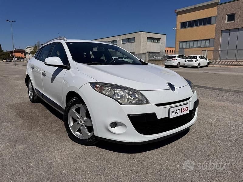 Usata Renault Mégane GrandTour 150 CV (110 kW) 2011 Bianco Station wagon