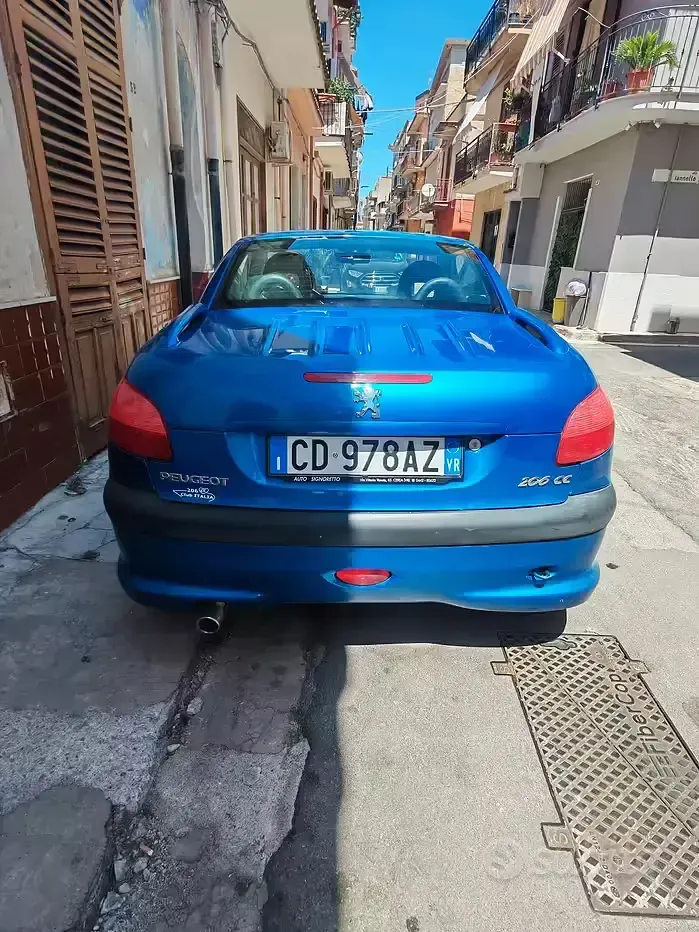 Usata Peugeot 206 CC 109 CV (80 kW) 2002 Cabrio