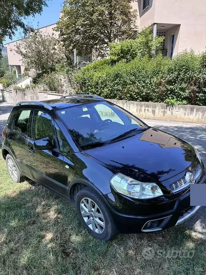 Usata Fiat Sedici 135 CV (99 kW) 2011 Nero SUV