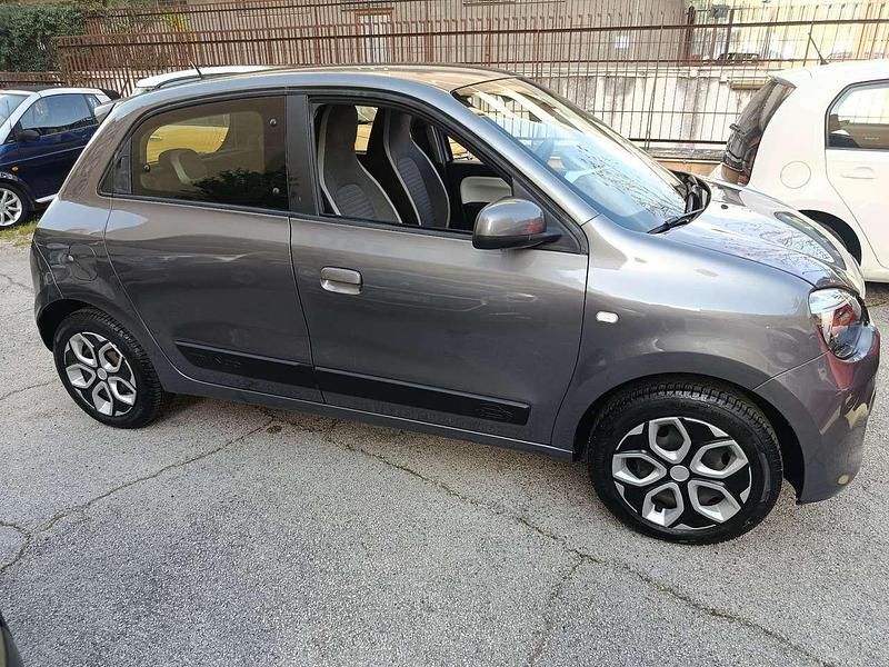 Usata Renault Twingo Intens 69 CV (50 kW) 2018 Grigio Utilitaria