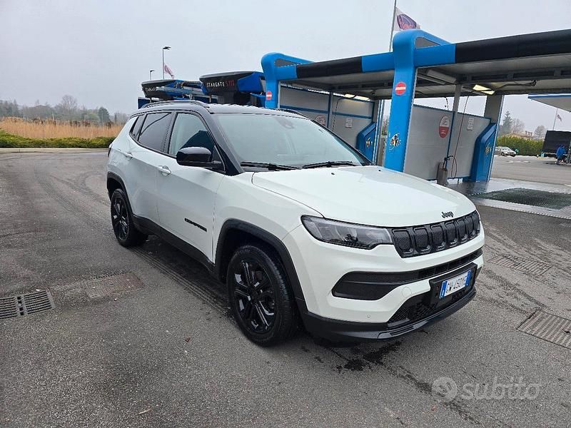 Usata Jeep Compass Night Eagle 131 CV (96 kW) 2024 Bianco SUV