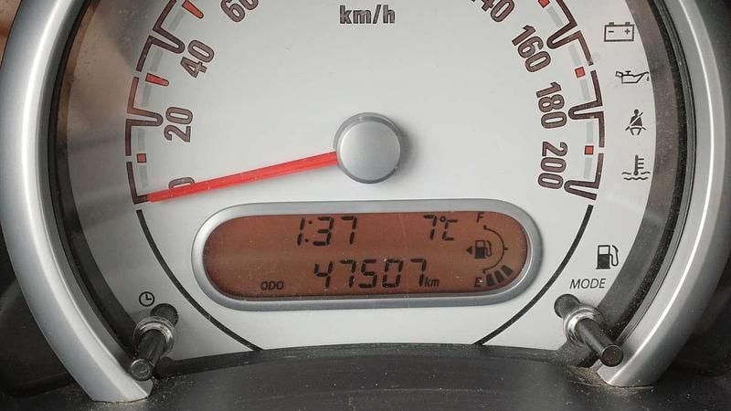 Usata Opel Agila 94 CV (69 kW) 2012 Argento Utilitaria