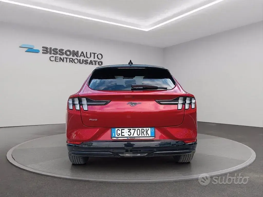 Usata Ford Mustang Mach-E Standard Range 197 kW (269 CV) 2021 Rosso SUV