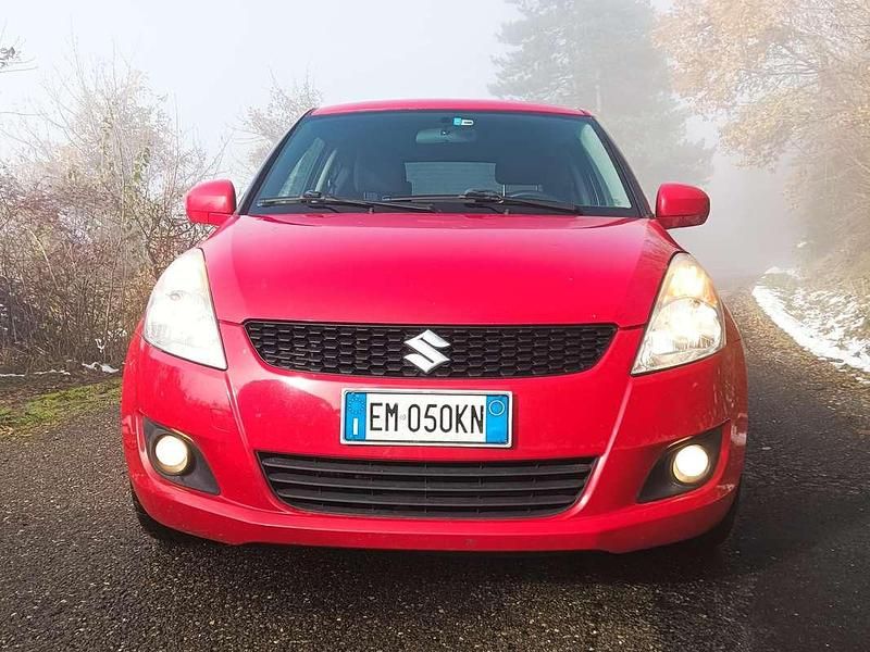 Usata Suzuki Swift GL 75 CV (55 kW) 2012 Rosso Berlina