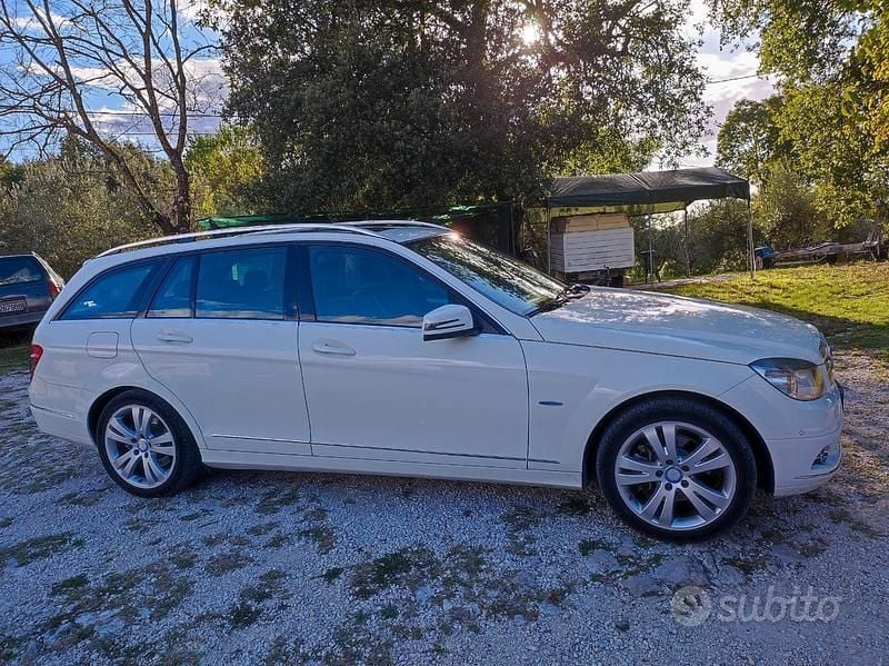 Usata Mercedes C220 Avantgarde 170 CV (125 kW) 2010 Bianco Station wagon