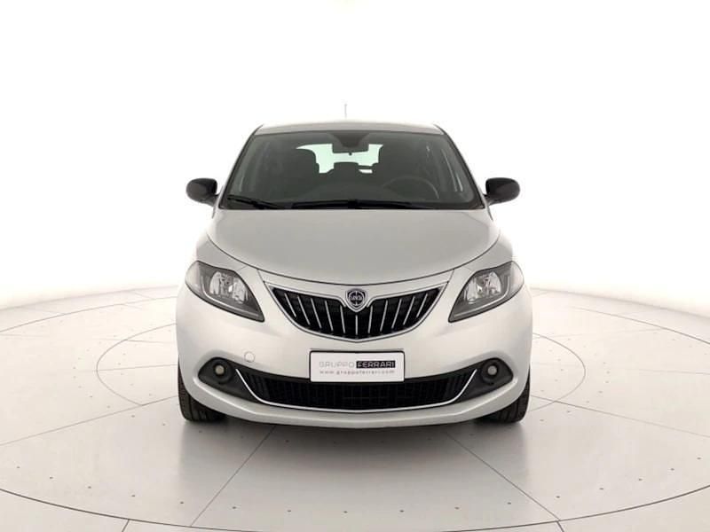 Usata Lancia Ypsilon Gold 70 CV (51 kW) 2022 Grigio Utilitaria