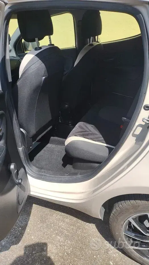 Usata Lancia Ypsilon 95 CV (69 kW) 2017 Bianco Utilitaria