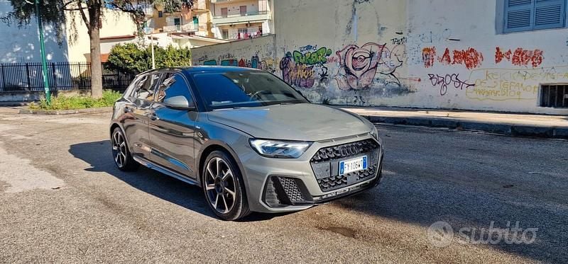 Usata Audi A1 Ambiente 150 CV (110 kW) 2019 Grigio SUV