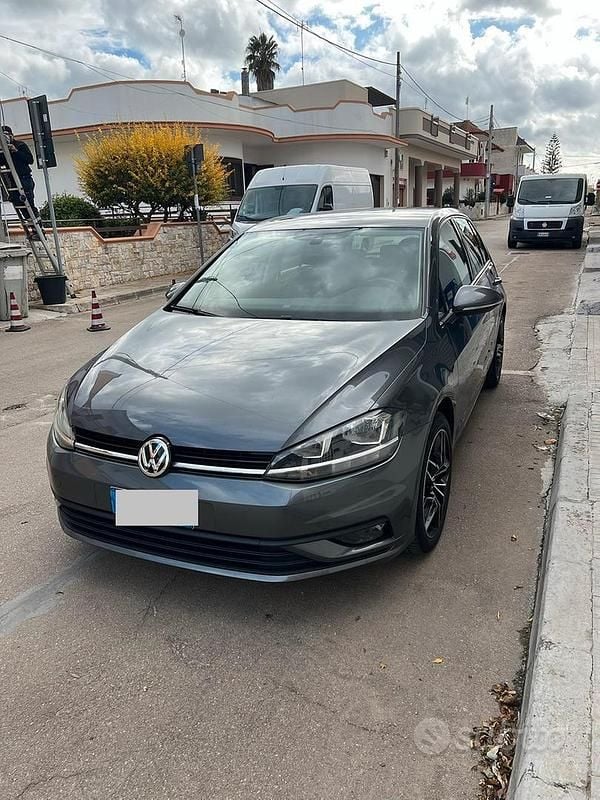 Usata VW Golf VII Trendline 90 CV (66 kW) 2018 Berlina