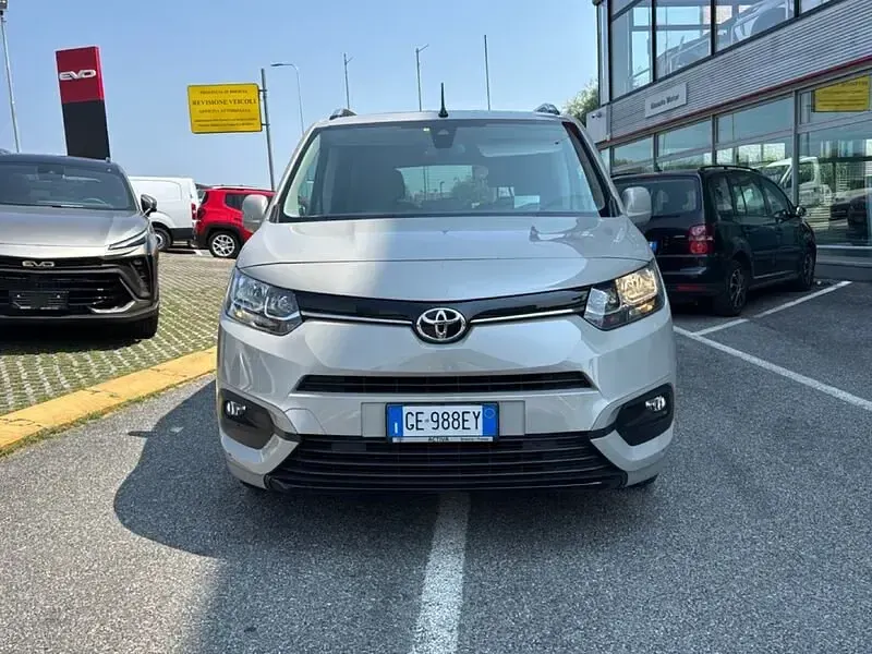 Usata Toyota Proace Verso City 131 CV (96 kW) 2021 Grigio Station wagon