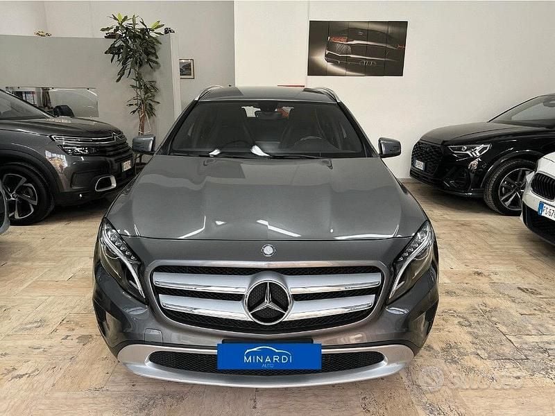 Usata Mercedes GLA200 Premium 135 CV (99 kW) 2015 Grigio SUV